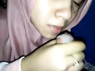 Pancut dalam mulut - porn video  
