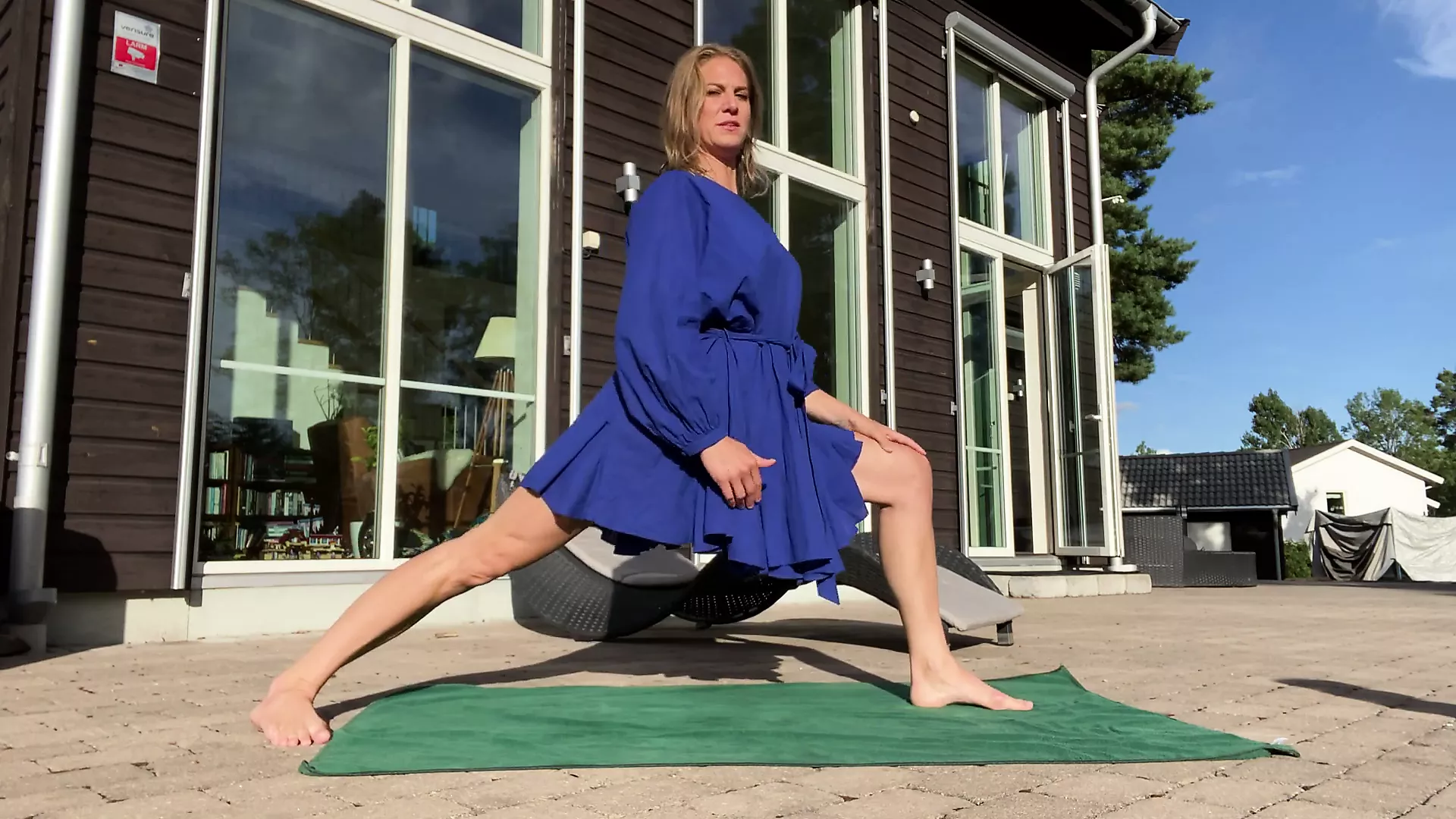 Marling yoga pussy - porn video  
