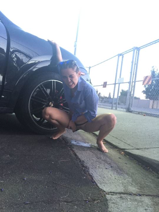 Miley cyrus pics peeing in public - porn video  