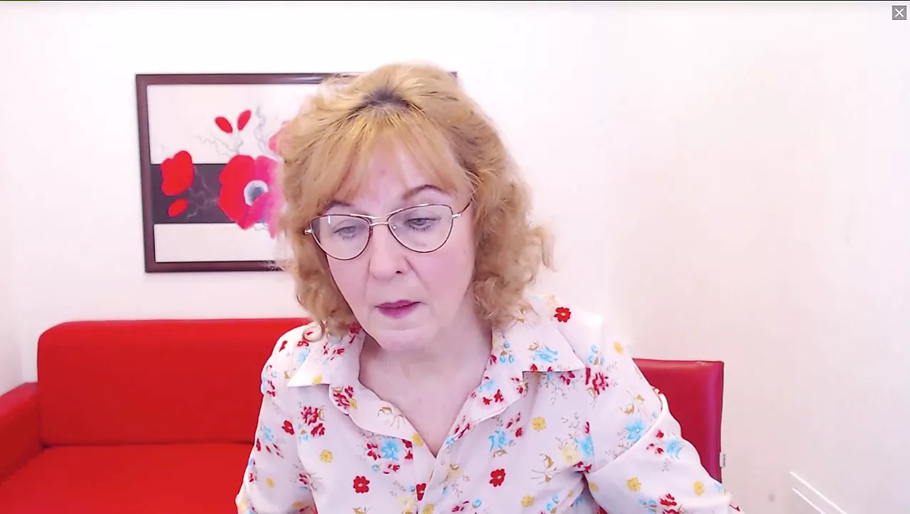 English Granny WebCam Show - porn video  