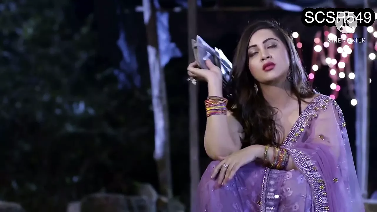 Hot and juicy desi bhabhi fucked by bf - porn video  