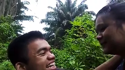 Cipokan di kebun sama pacar tersayang - porn video  
