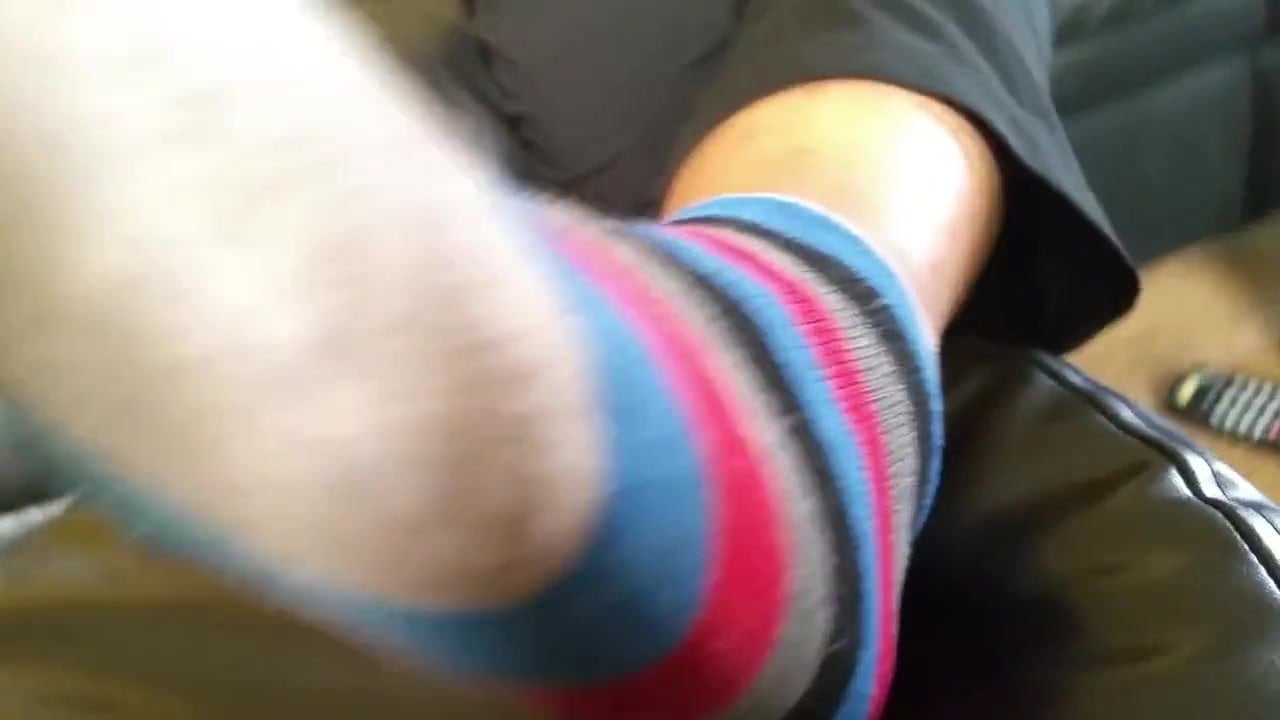 Litas Sweaty Feet After Jogging - porn video  