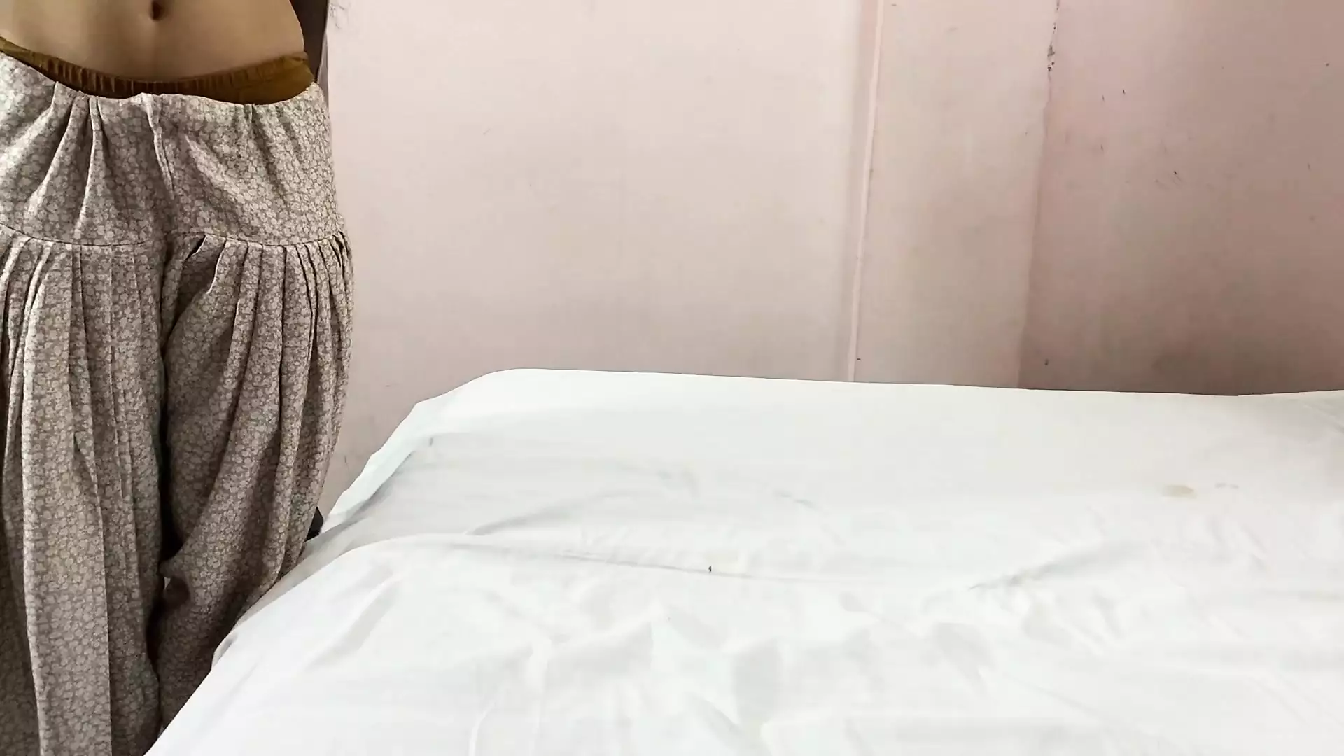 Village girl ki pahli bar chut chudai - porn video  