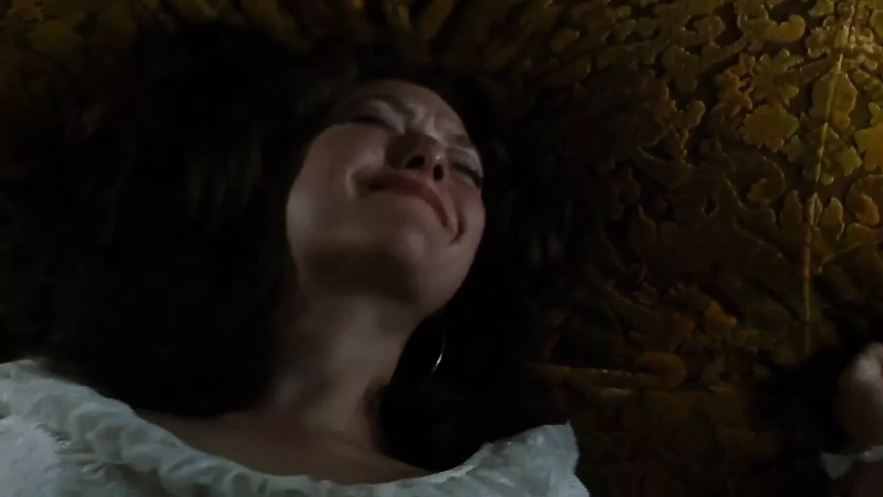 Amanda Seyfried taking cum... - porn video  