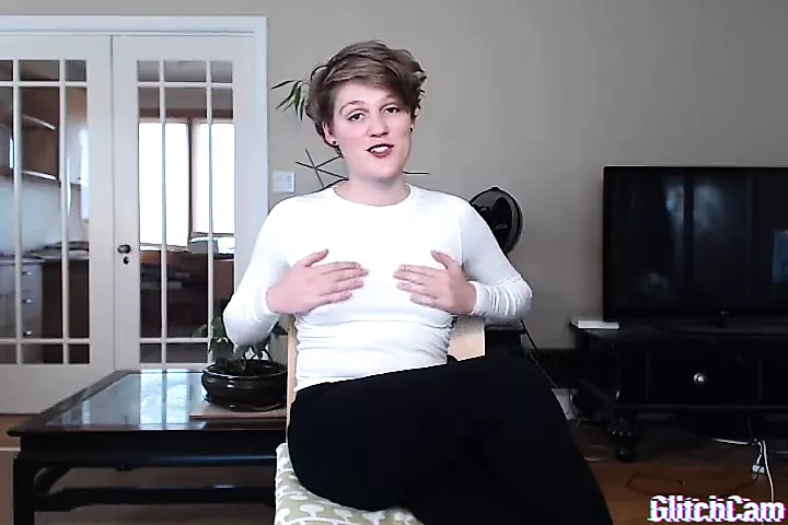 Pretty shemale stripteasing 4 - porn video  