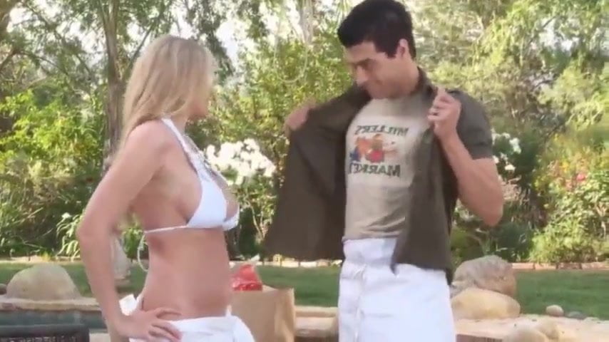 Julia ann White Bikini pool fuck by xander corvus - porn video  