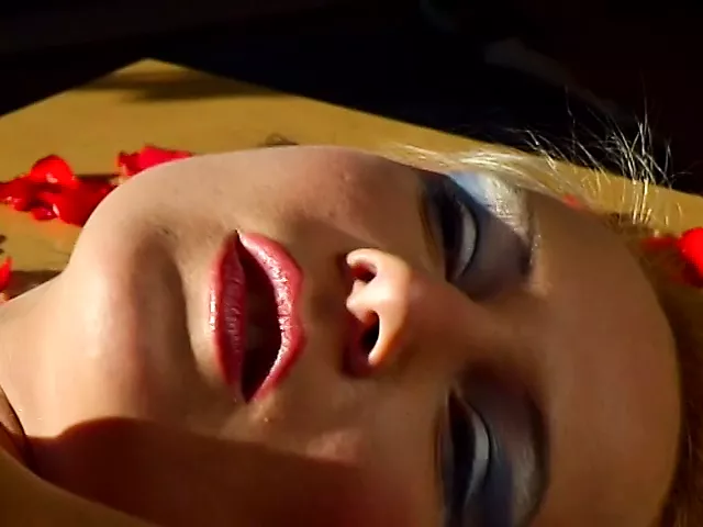 Blonde with blue eye makeup gets fucked hard - porno video  