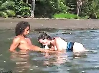 Nikki Fritz Hardcore BJ & Sex on Costa Rica beach - porn video  