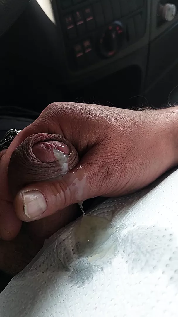 Worm up cumshot - porn video  