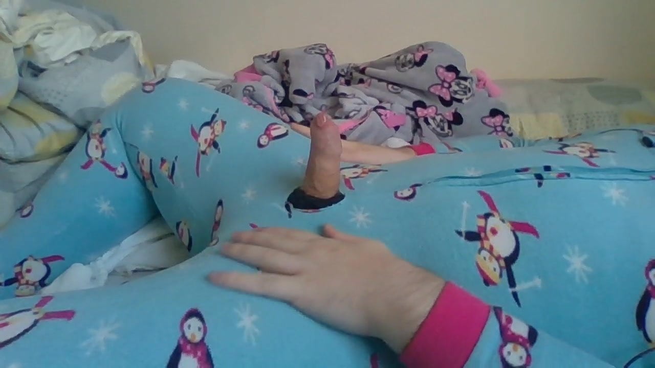 Blue fluffy onesie wank and cum - porn video  