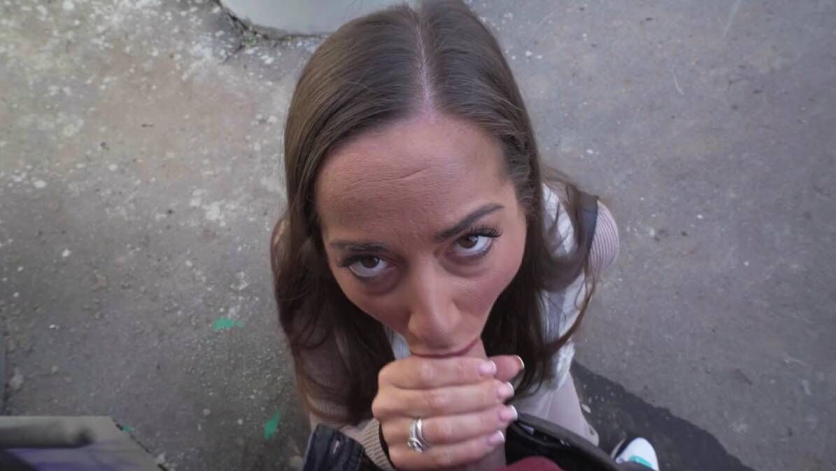 Selling throat - porn video  