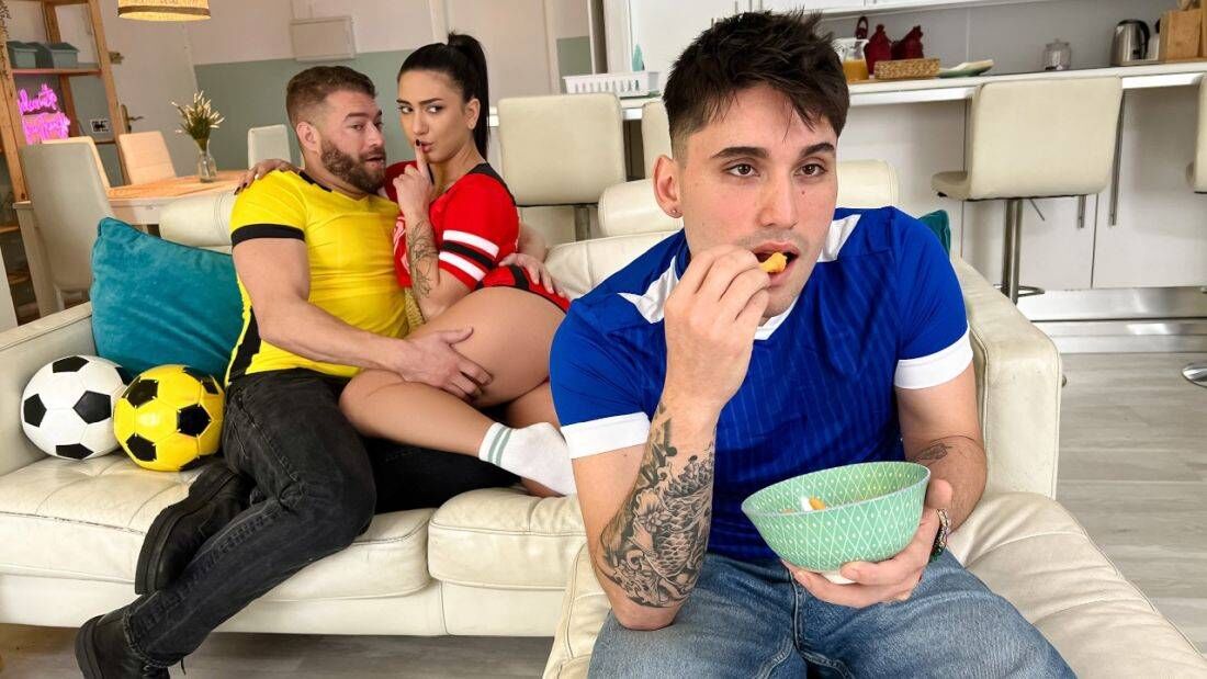 Dude, why arent you following your friend? - porn video  
