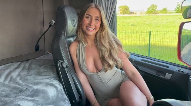 I’ll help you brighten up a long trip - porn video  