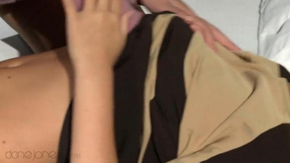 Lesbian caresses of two girlfriends - porn video  