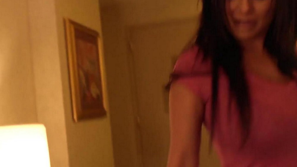 A guy took his new girlfriend to a hotel - porn video  