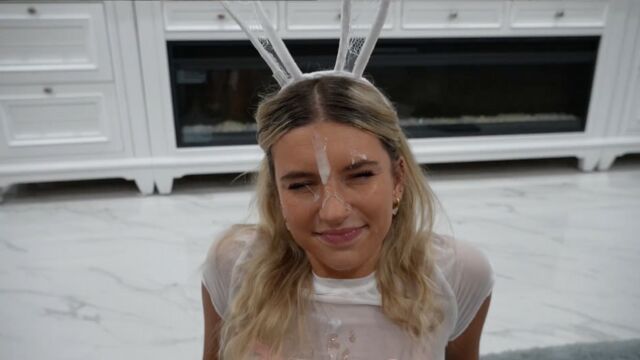 Decorated the cuties face, all she had to do was lick it off - porn video  