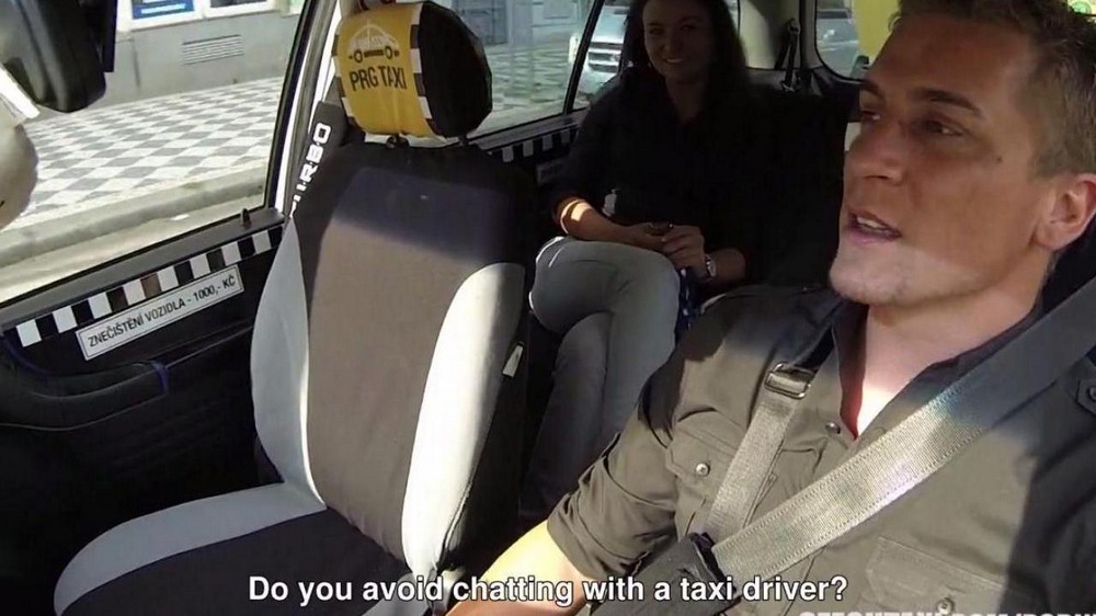 The driver seduced the girl in the taxi - porn video  