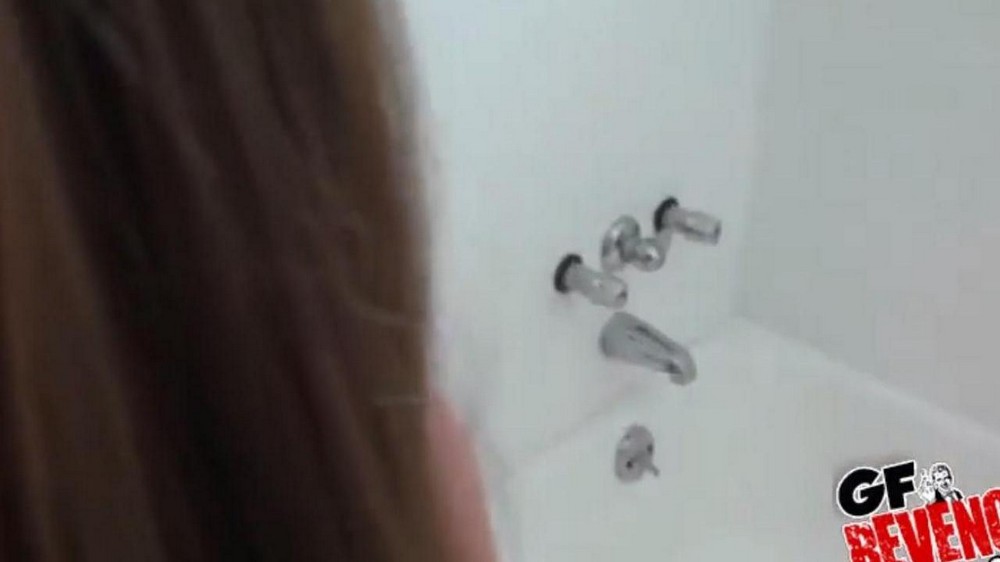 Homemade blowjob in the toilet - porn video  