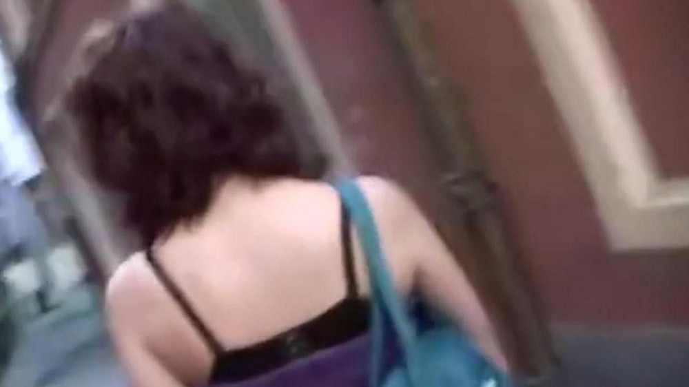 I picked up a woman with natural tits on the street and fucked her at home - porn video  