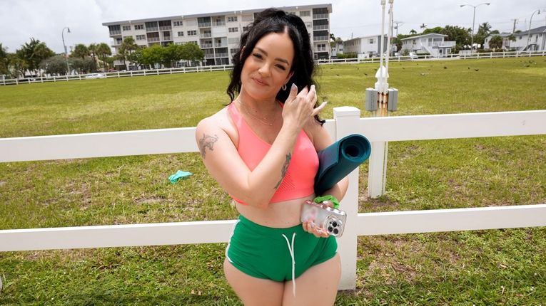 [BangBros] Lillianette - Girl Got Ass 