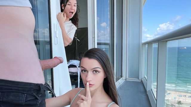 [Mofos] Summer Renee - We Want A Late Check Out 