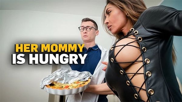 ⁣[Mommy4K] Vittoria Divine - The Back-Up Pain 