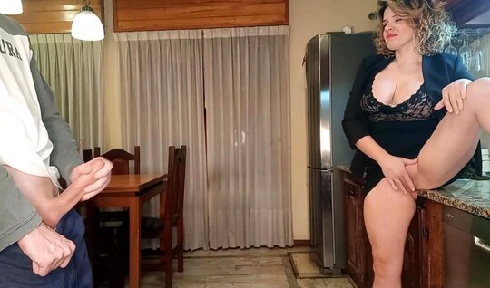 ⁣The fat stepmother let her stepsons stone shaft into the anal 
