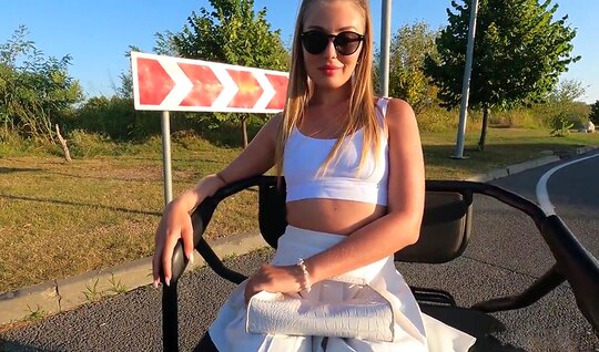 ⁣Russian slut fell for a pickup truck and enjoyed a dick 